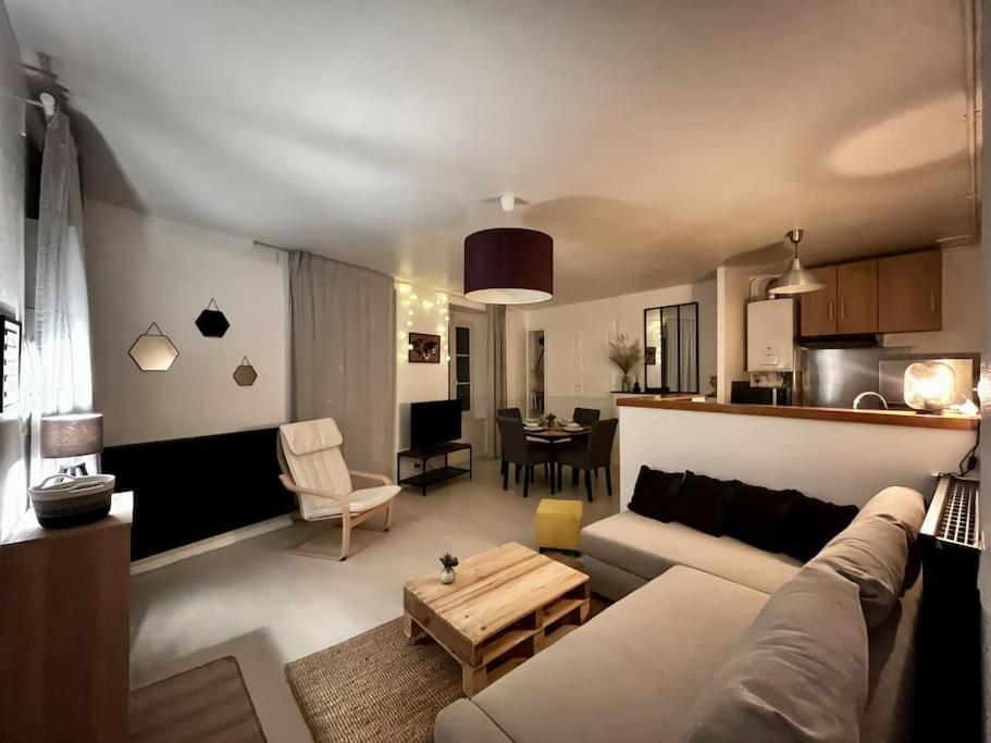 Appartement - Centre Ville Historique - Avec Vue Aurillac Exteriér fotografie